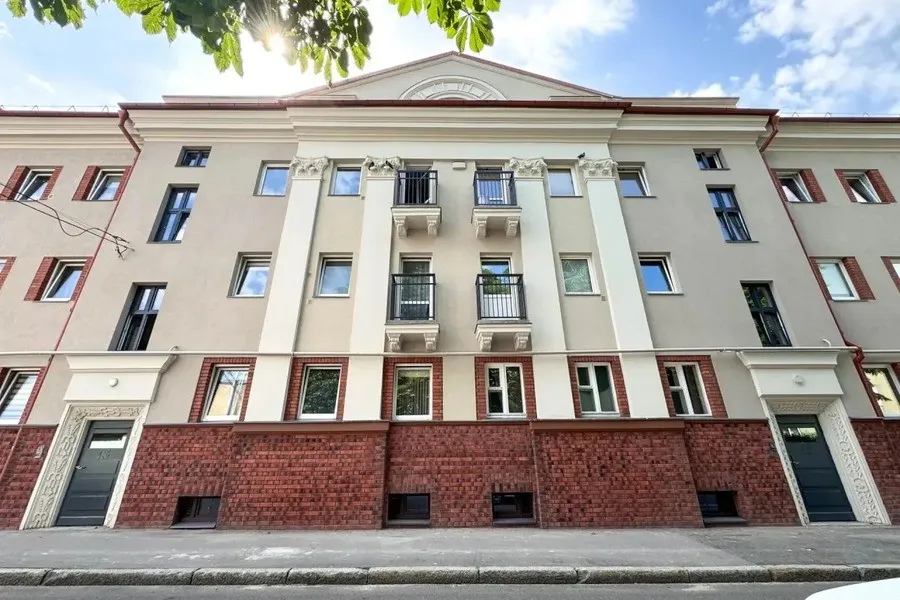 В Калининграде отремонтировали дом 1929 года на Брамса