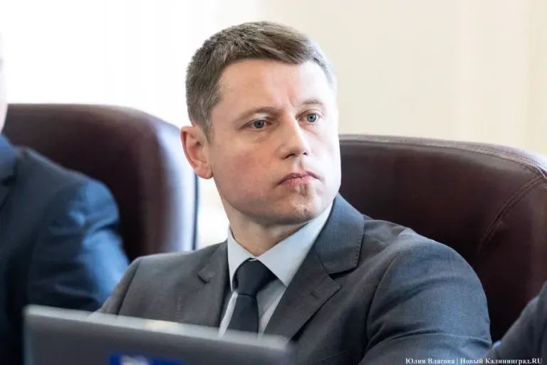 Депутат горсовета Калининграда Михаил Симонов досрочно лишился полномочий